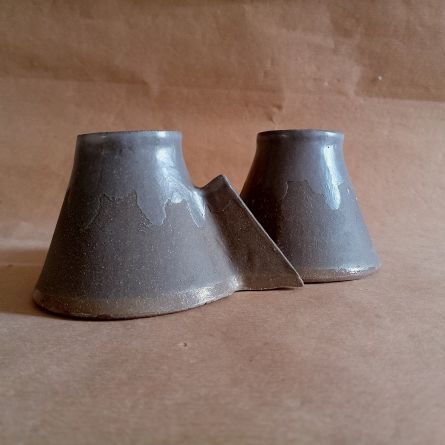 Coppia di tazzine montagna innevata in gres smaltato