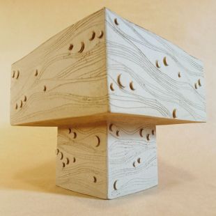 Vaso per ikebana in gres non smaltato e decorato all'esterno