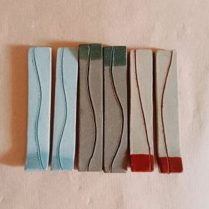 Poggia posate o bacchette con smalto a contrasto